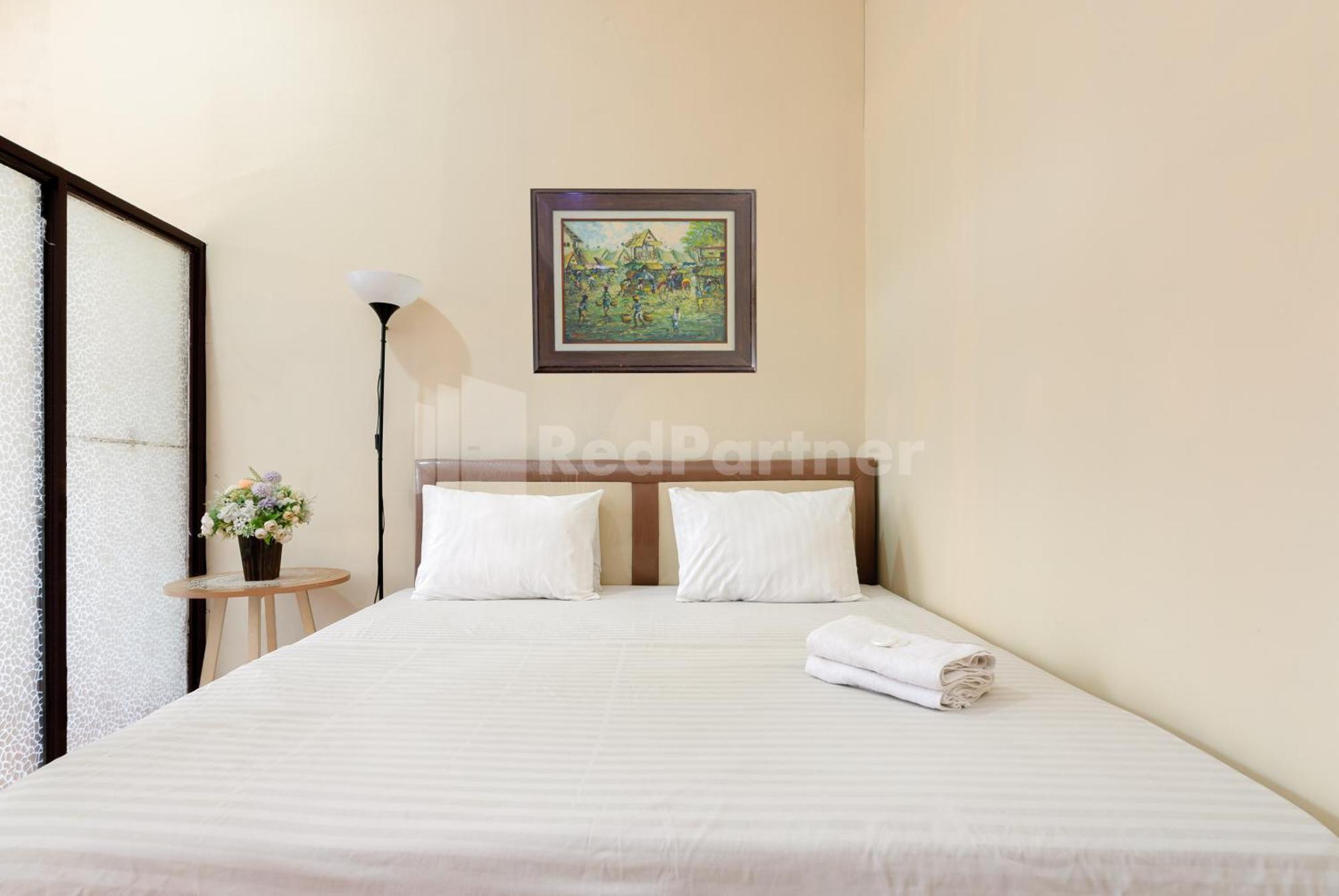 Sr Residence Near Mall Ciputra Cibubur Mitra Reddoorz Bekasi Exterior foto